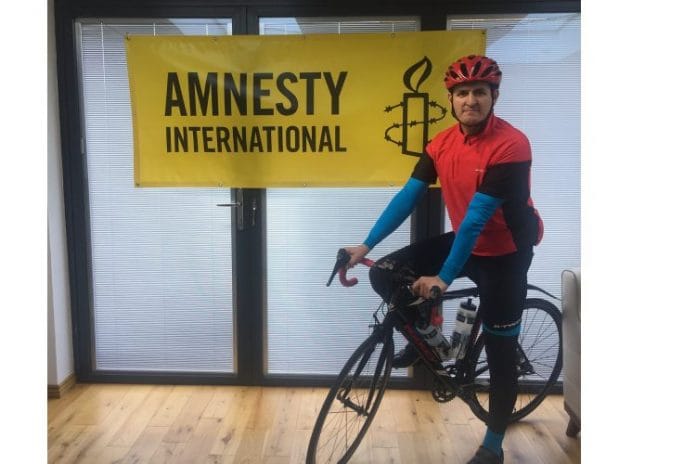 Join Ziya as he cycles for Amnesty from Land's End to John O'Groats, staying with a GoBike member on the way