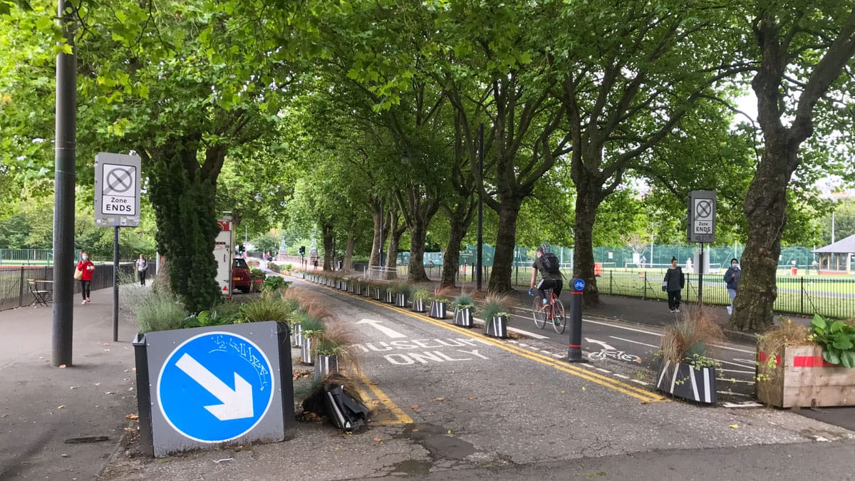 Kelvin Way – tree-lined street with 1-way access to motor traffic and protected 2-way bike path