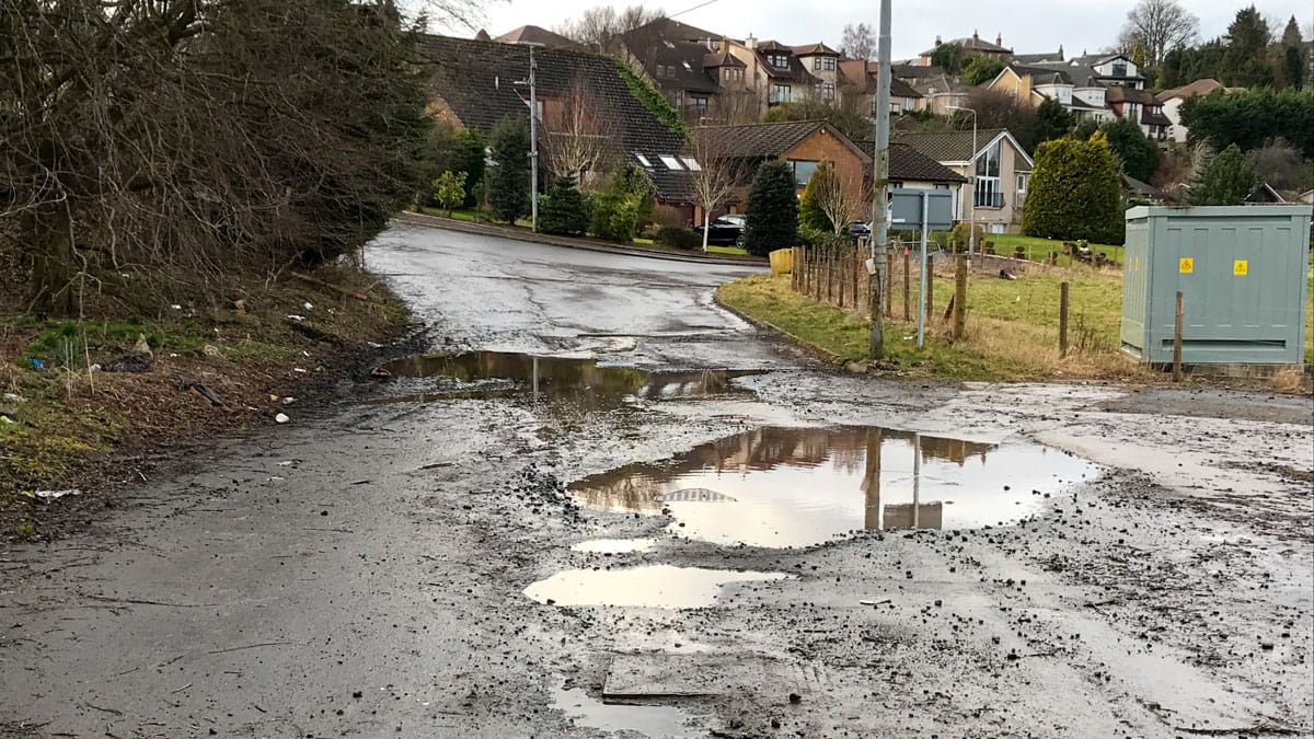 Langside Rd looking towards Laighlands Rd at edge of Bothwell