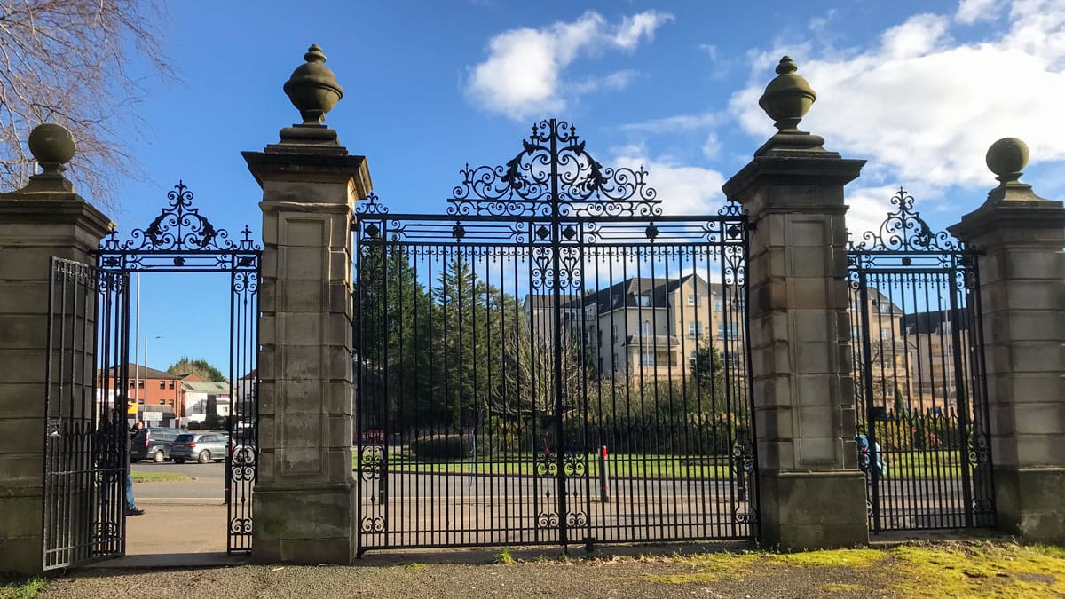 Eastwood Park gates looking onto Eastwood Toll, Giffnock, East Ren